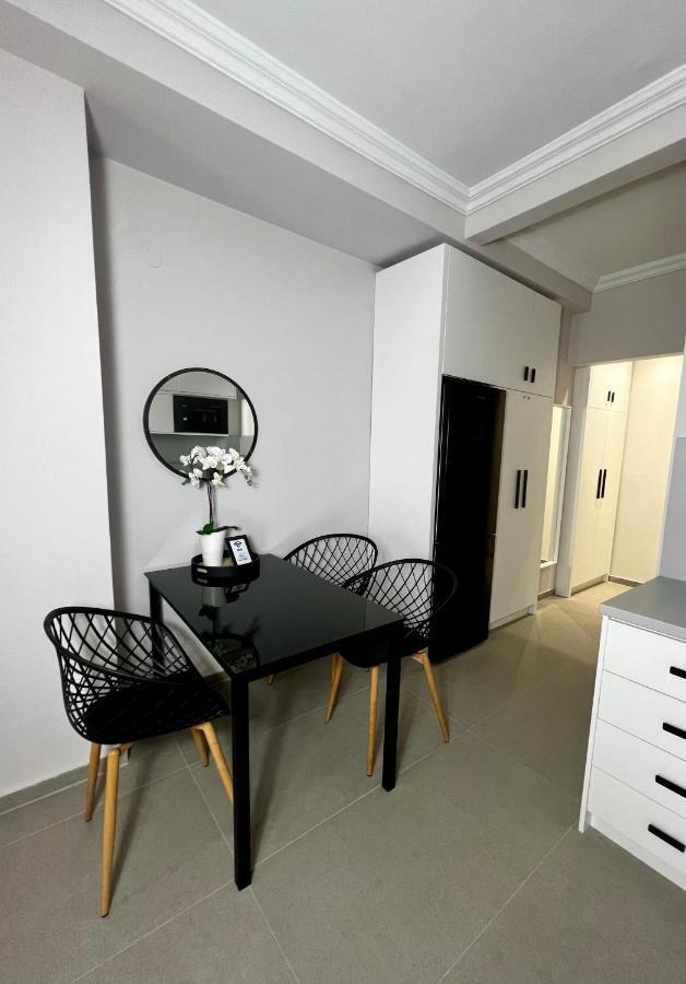 Agia Sofia Noir Apartment Thessaloniki Exterior photo